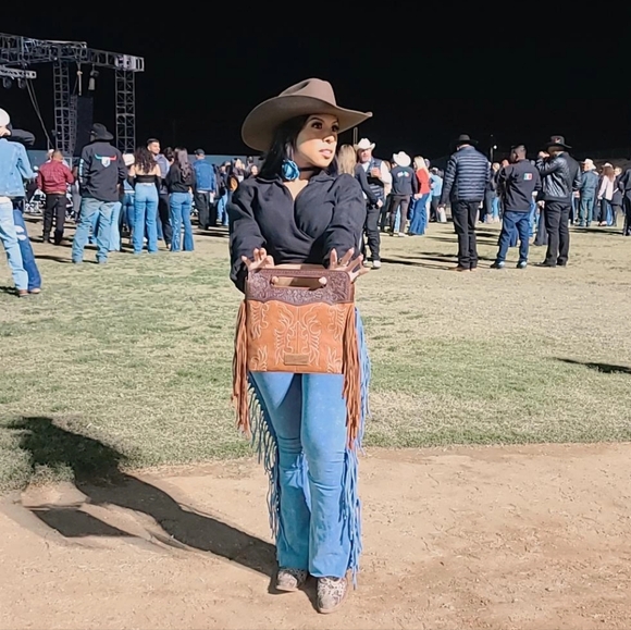 Wrangler Bootstitch Fringe Bag - Picture 5 of 5